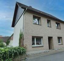 Charmantes Einfamilienhaus mit schönem Garten in ruhiger Wohnlage - Paderborn / Neuenbeken