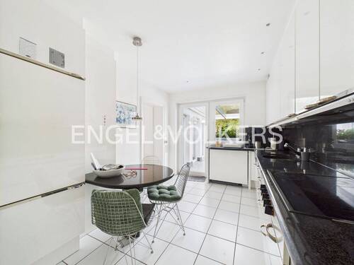 Küche mit Anbindung Wohnen und Terrasse - 