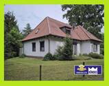 Rückansicht - Walmdach Winkelbungalow mit Teilkeller, Doppelgarage, in begehrter Lage in Fahrenhorst