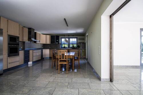 Küche - 6 Zimmer Einfamilienhaus zum Kaufen in Duisburg