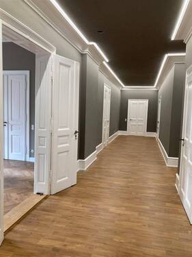 Flur - 7 Zimmer Büro in Grimma