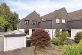 Seitenansicht mit Garage - 