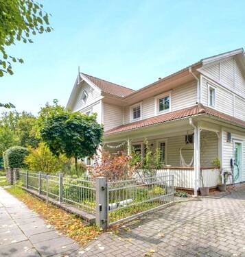 Bild 1 - Charmantes Schwedenhaus mit Bungalow nahe Frohnau
