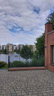 Blick vom Hauseingang - 