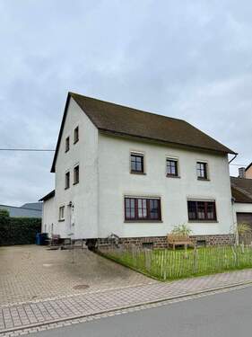 IMG_0946.jpeg - 5 Zimmer Mehrfamilienhaus, Wohnhaus zum Kaufen in Arzfeld