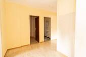 Flur - Etagenwohnung mit 80,00 m&sup2; in Bad Königshofen im Grabfeld zum Kaufen