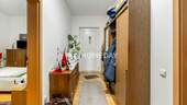 Flur 1 - 