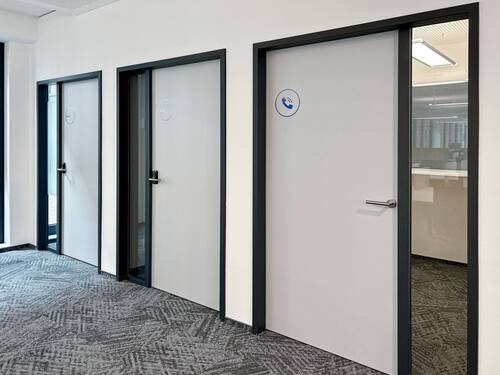 Hall.jpg - 