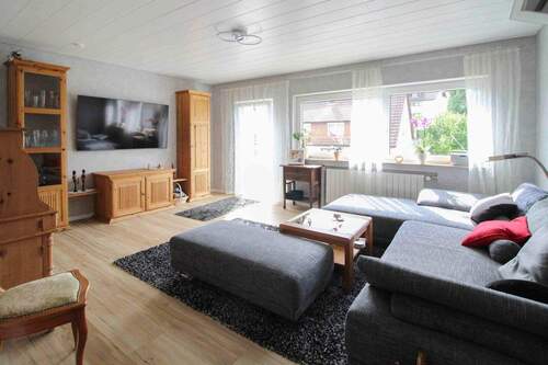 Wohnzimmer - 3 Zimmer Einfamilienhaus zum Kaufen in Ostfildern