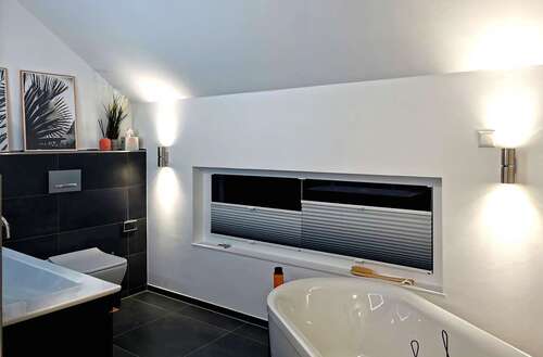 Badezimmer - 5 Zimmer Einfamilienhaus in Leisnig