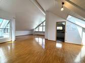 Wohn und Essbereich - 4 Zimmer Etagenwohnung zum Kaufen in Stuttgart
