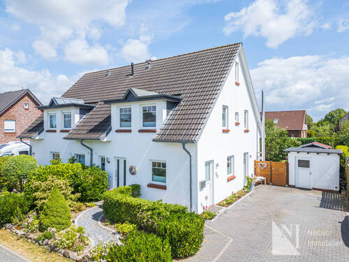 Hausansicht - Modernes Wohnen in einer schönen Doppelhaushälfte in Bardowick