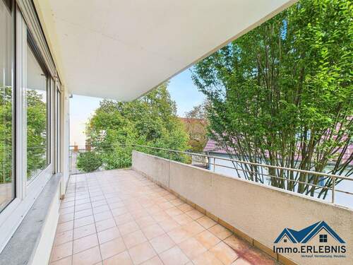 Titelbild - Gestalten Sie Ihr Zuhause selbst! 4-Zimmer-Wohnung mit Balkon in gefragter Lage von Göppingen!