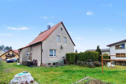 Außenansicht hinten links 2 - 5 Zimmer Einfamilienhaus zum Kaufen in Chemnitz