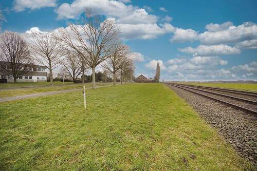 Blick aufs Grundstück von links - Grundstück in Kerken zum Kaufen