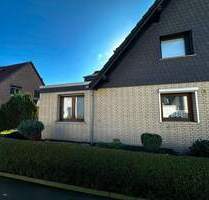 Doppelhaushälfte mit großem Garten und Garage in Essen-Karnap!