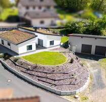 Modernes Einfamilienhaus (Bj. 2021) mit 1.200 m² Grundstück & Dreifach-Garage - Kalbach Oberkalbach