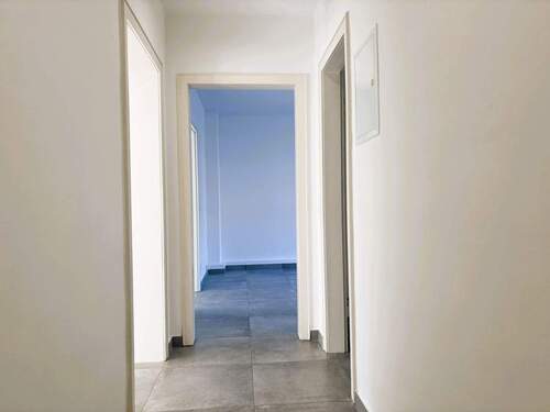 Flur - 3 Zimmer Etagenwohnung zum Kaufen in Mönchengladbach