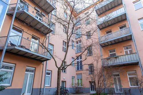 Innenhof_Balkone.jpg - 