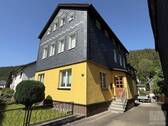 Vorderansicht - Modernisiertes Wohnhaus mit historischem Charme und idyllischem Garten - Raum für Familie, Hobby und Ideen