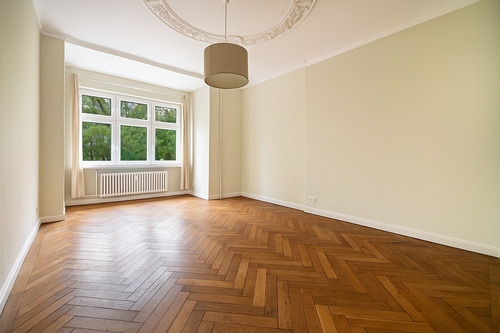 Wohnzimmer - 4 Zimmer Etagenwohnung zum Kaufen in Berlin