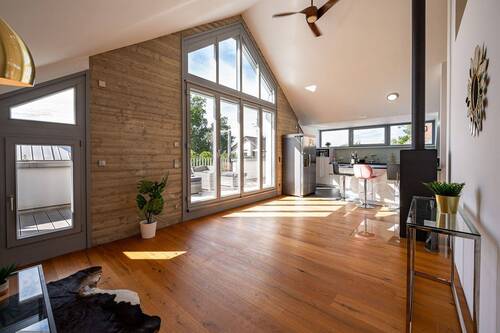 Blick vom Wohnbereich zur Küche - 