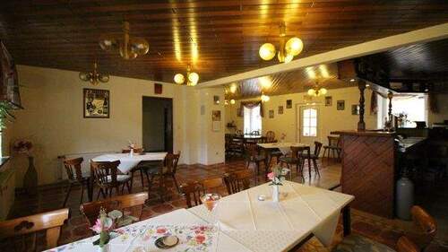 Restaurant - 1 Zimmer Mehrfamilienhaus, Wohnhaus zum Kaufen in Giersleben