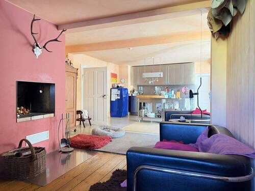 Blick vom Essbereich in die Küche - 