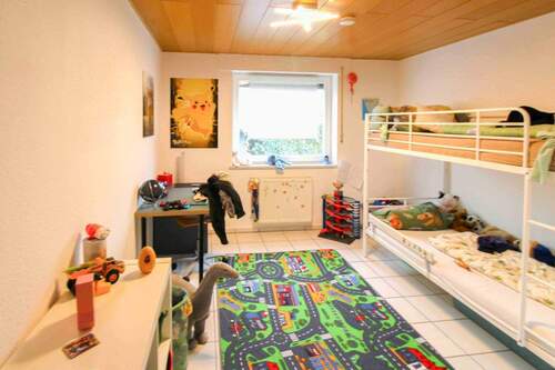 Schlafzimmer II - EG - 