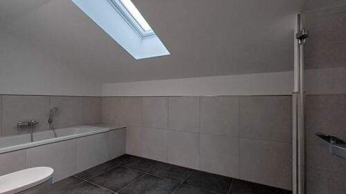 Bad - 4 Zimmer Doppelhaushälfte in Burg