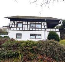 Ansprechendes Einfamilienhaus mit großem Garten und viel Potenzial - Frankenberg (Eder) Rengershausen