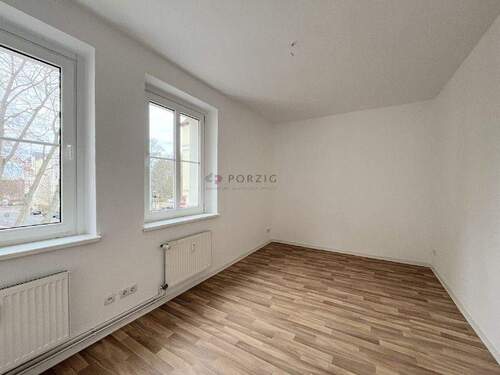 Schlafzimmer - 2 Zimmer Etagenwohnung zur Miete in Chemnitz