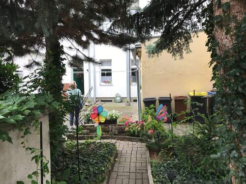 Hofansicht - Mehrfamilienhaus, Wohnhaus zum Kaufen in Bernburg
