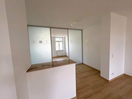 Wohnzimmer 1.JPG - * Franz-Mehring-Str.* 2-Raum-Wg.- mit Balkon- *