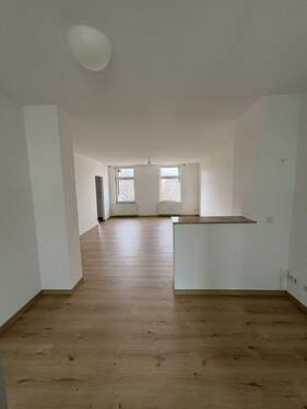 Wohnzimmer 2.JPG - 2 Zimmer Etagenwohnung zur Miete in Chemnitz
