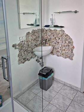 Dusche/WC im Dachgeschoss - 