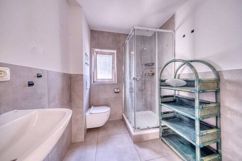 Duschbad OG links - 