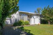 1 - Modernes Architektenhaus mit 228 m² Wfl.Nfl.+ Garage 