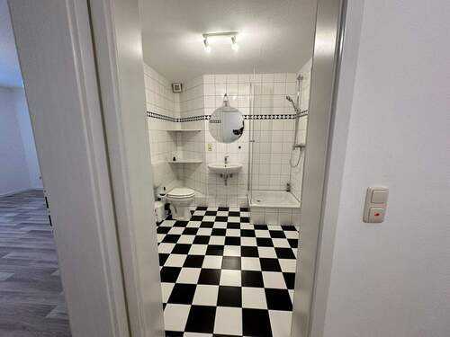 Duschbad Souterrain.JPG - 
