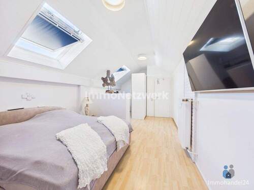 Schlafzimmer DG Haus 1 - 