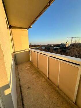 Balkon - Etagenwohnung mit 55,00 m&sup2; in Magdeburg zur Miete