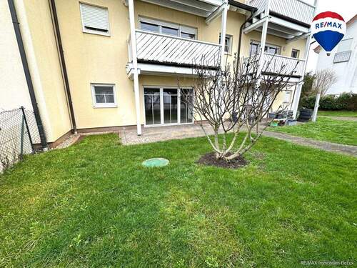 Erdgeschoss Wohnung in Besch mit Terrasse & Carport zu verkaufen - 3 Zimmer Etagenwohnung in Perl