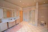 Wohnung - Badezimmer - 