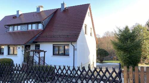 Straßenansicht - EW65 in bester Lage zur Stadt und Natur!