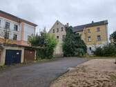Hinteransicht_Grundstück - 1 Zimmer Mehrfamilienhaus, Wohnhaus zum Kaufen in Meerane