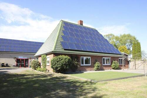 Rückansicht(1) - Für Eigennutzer, Handwerker, Schrauber, Tierfreunde. Bauernhaus mit Werkstatt und großem Grundstück