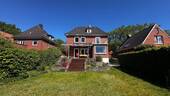 Sicht vom Garten aus - 7 Zimmer Einfamilienhaus zum Kaufen in Hamburg-Langenhorn