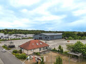 Betriebshaus-Büro+Parkplätze - 