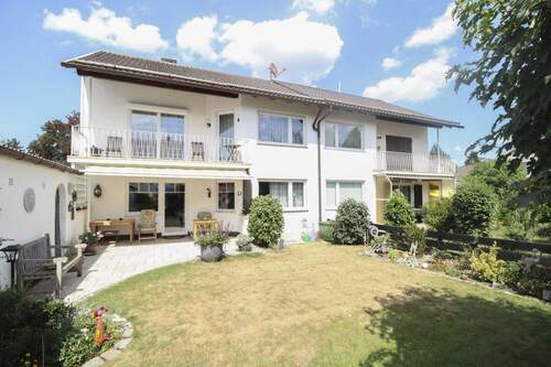 Hausansicht Süd - 1 Zimmer Mehrfamilienhaus, Wohnhaus in Gauting