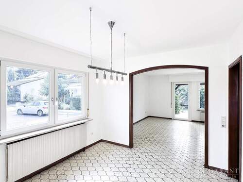 Esszimmer - 6 Zimmer Einfamilienhaus in Neulußheim